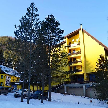 Hotel Smrecina Low Tatras エクステリア 写真